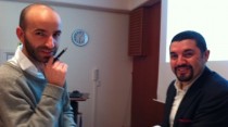 Julio Bascur (tilkl höger) hade ett trevligt samtal med sin adept Nexhmedin Halimi.