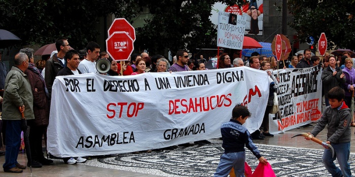 Foto: Patrick Colgan. Den ekonomiska krisen i Spanien har fått ingenjörer att söka sig utomlands. Här demonstrerarspanjorer mot utmätningar i Granada.