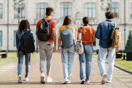 Tusentals studenter utan sommarjobb