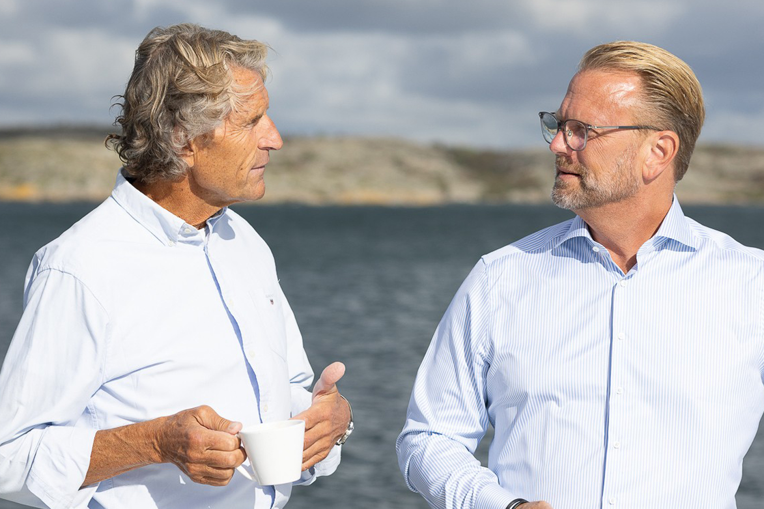 Ledarskaptrender_startbild Niklas Grewin (vänster) har tillsammans med Christer Olsson skrivit boken ”Leda: om det prövande, lärande och ledande ledarskapet”.