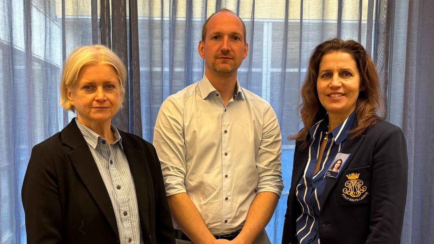 Akademikerföreningen på Volvo Cars reserverade sig mot företagets beslut att införa digital närvarokontroll på kontoren. Kristina Tullgren, ordförande, Marcus Magnusson, vice ordförande och Anna Margitin, ledamot i Akademikerföreningen.
